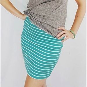 LuLaRoe Cassie Pencil Skirt
